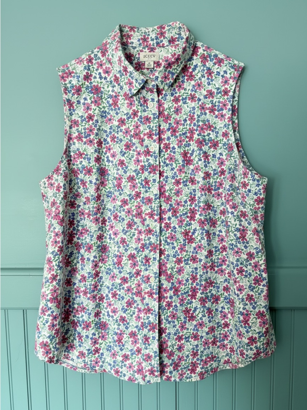 Women’s Sleeveless Floral Button Down Top - Pastel Tones - Summer Vibes